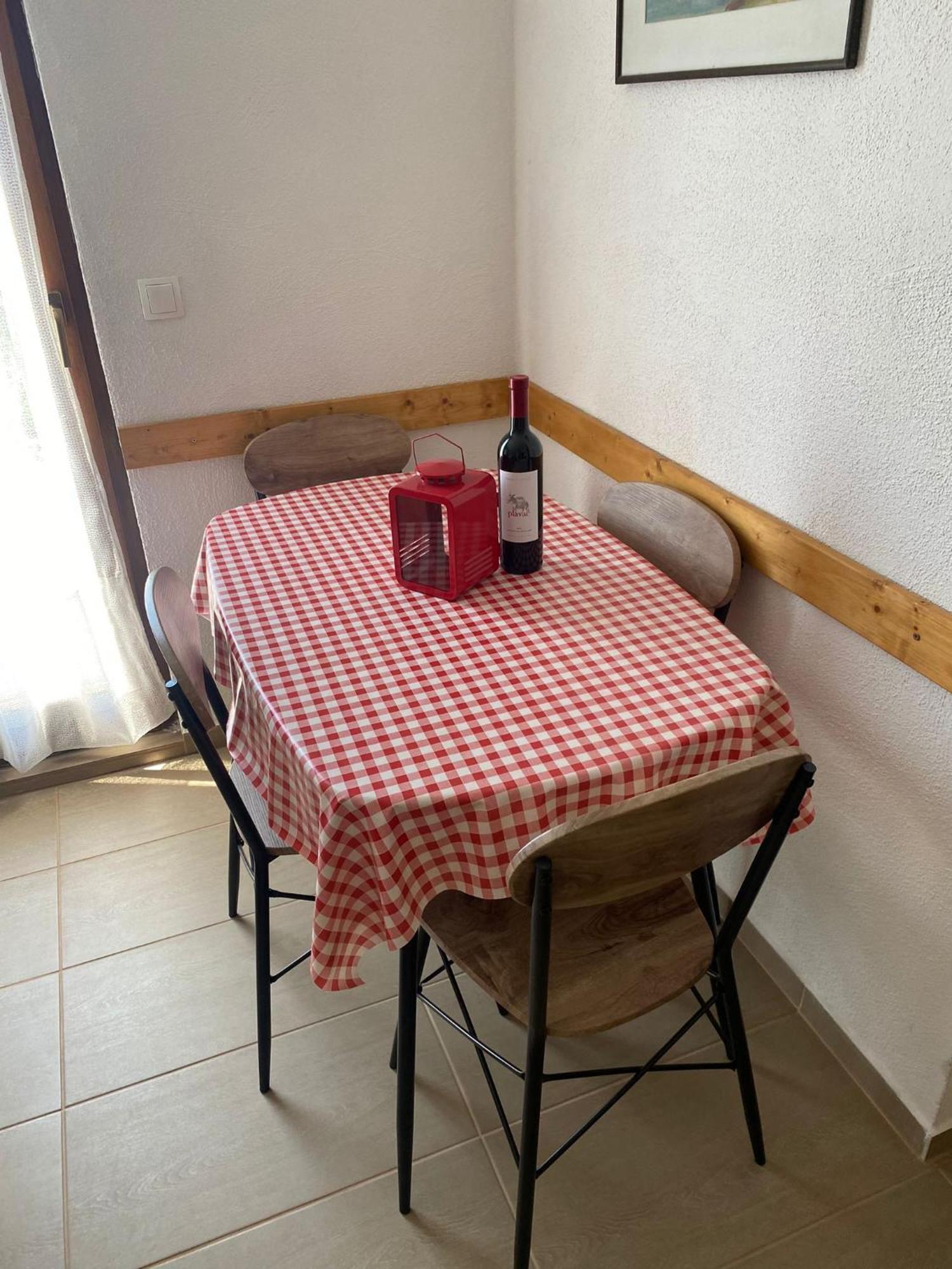 Apartmani Anka Gornji Karin Dış mekan fotoğraf