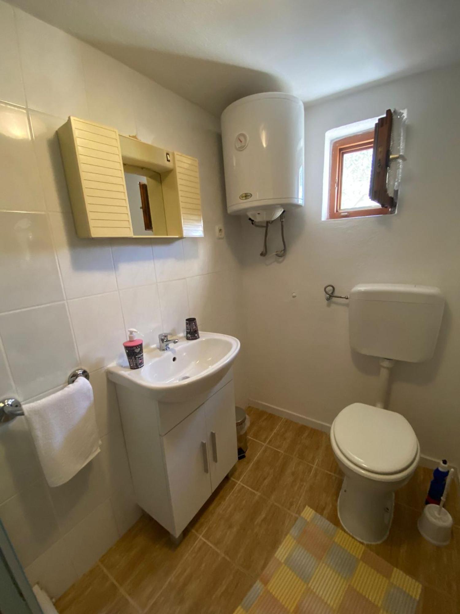 Apartmani Anka Gornji Karin Dış mekan fotoğraf